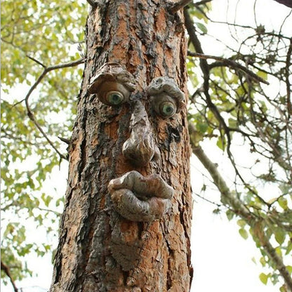 Enchanted Tree Face - Outdoor Tree Amusing Old Man Face Sculpture
